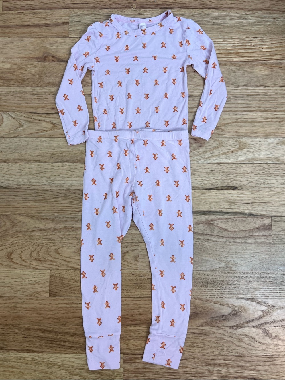 SKIMS Pajama Set with Gingerbread Man Print size 2T